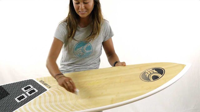 How To Wax A Surfboard With Moona Whyte