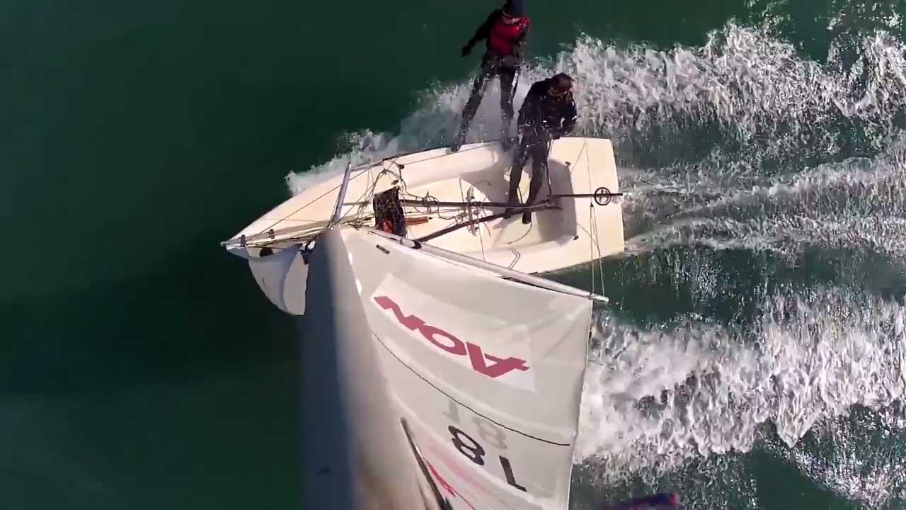 Port Elizabeth - Laser vs Skiff in a breeze