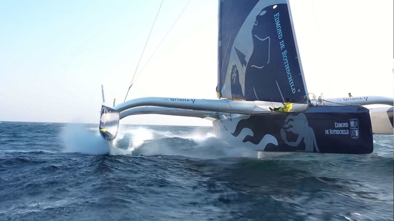 The Maxi Edmond De Rothschild In Flight