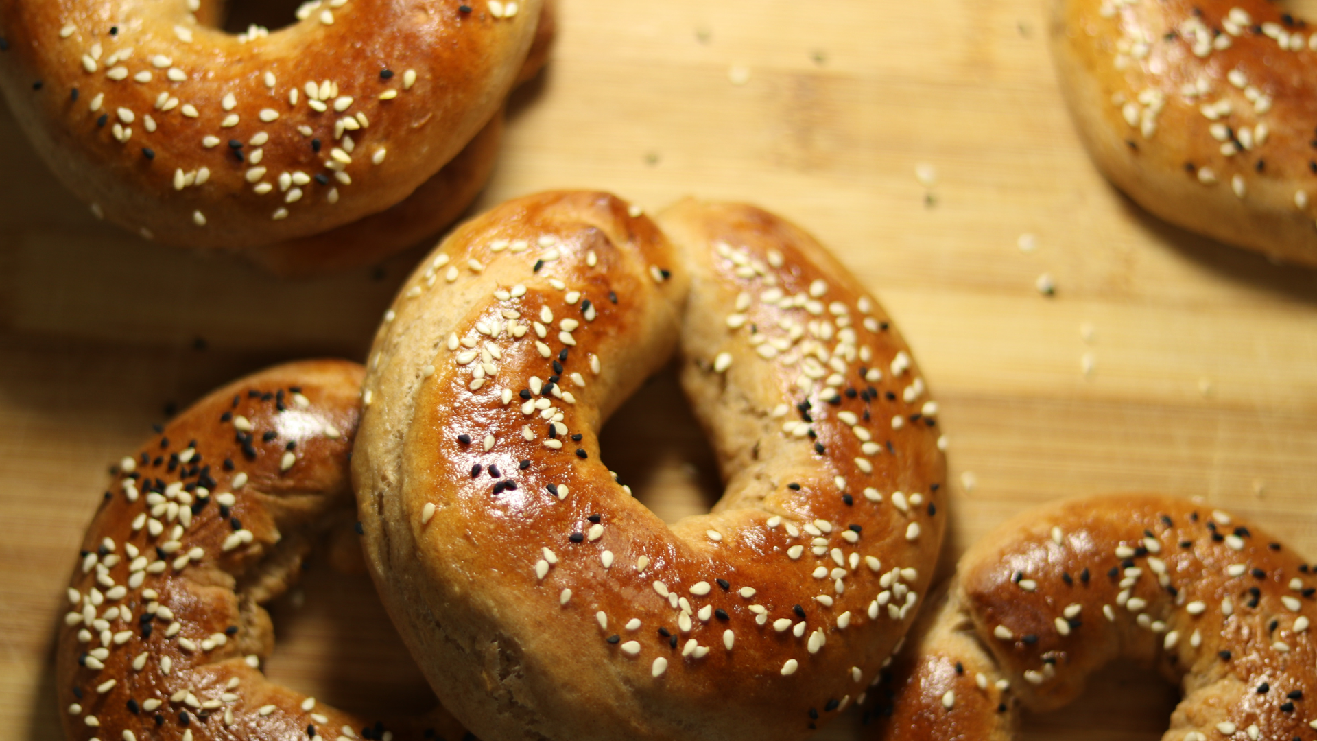 Homemade Greek Yoghurt & Salmon Bagels