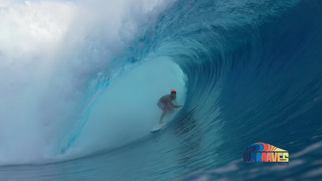 GROSSES SESSIONS A TEAHUPO'O