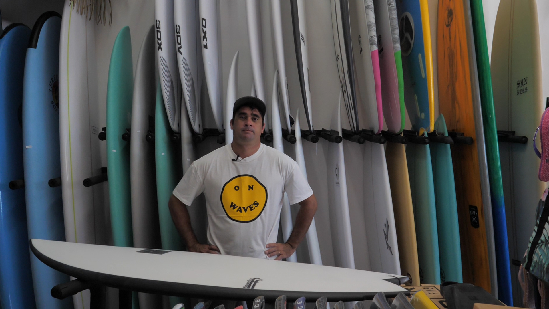HIHIMAHANA LEBOUCHER : THE FARM 689 SURFSHOP