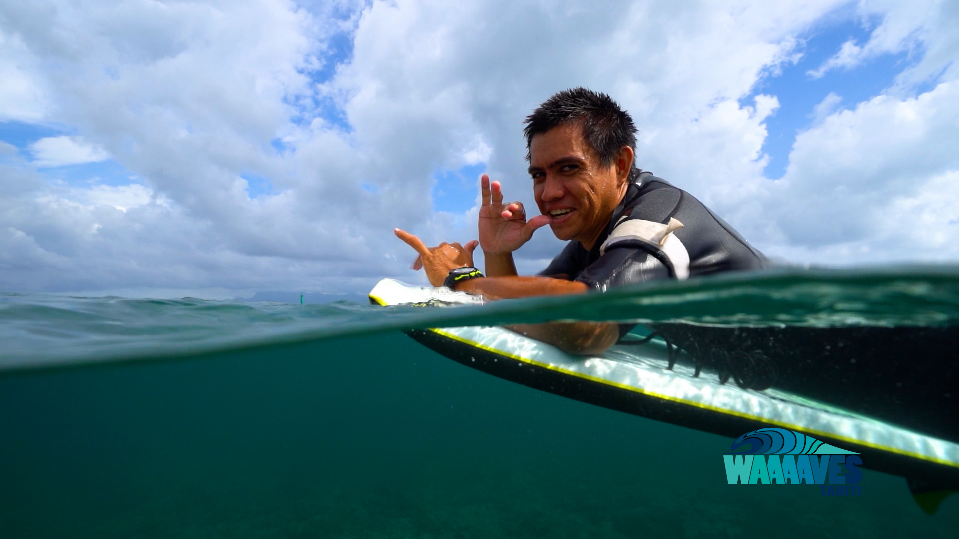 TUHITI WONG PAO-SING : SURF IS MY RELIGION