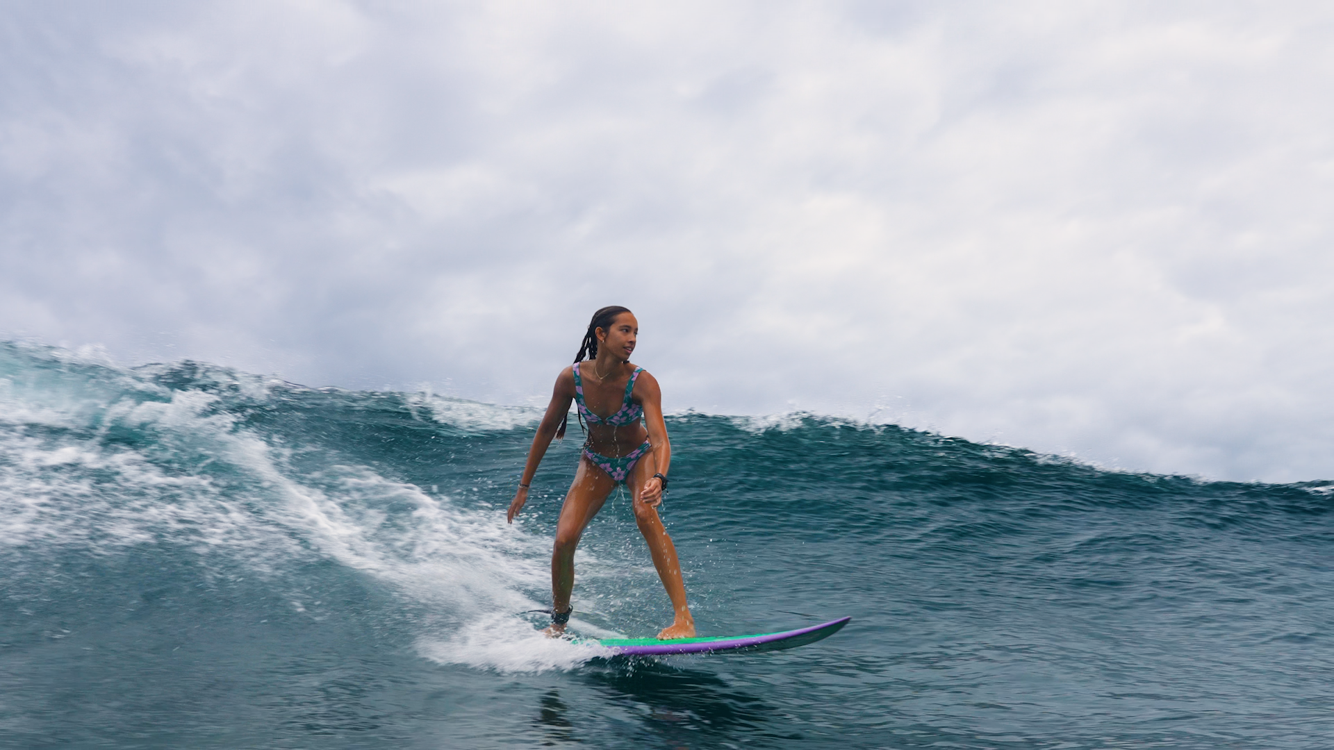 TEHEI EWART - JEUNE ENTREPRENEUSE MOTIVÉE 