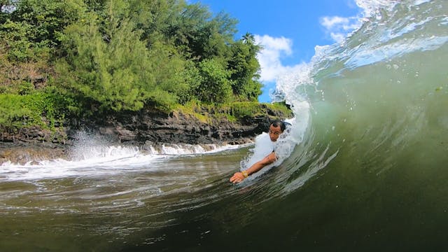 TAIMANA CHAULET : BODYSURFEUR A FLEUR...