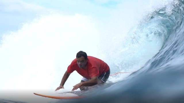 STEVEN PAHAPE : DANS LE TUBE DE TAAPUNA