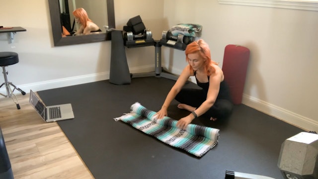 Restorative Yoga for Shoulders with Dana Heller (45 mins)