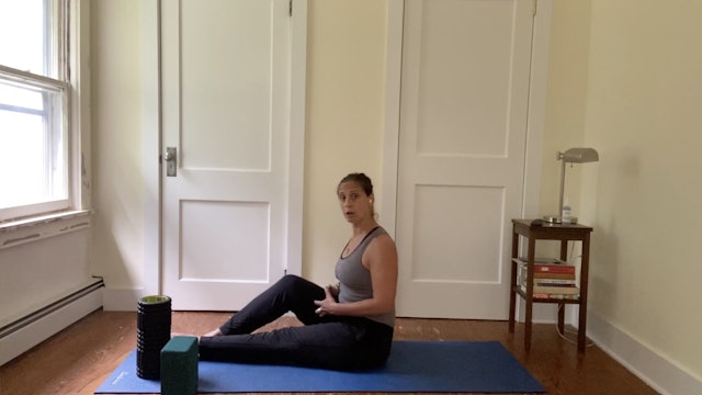 Hip Mobility for Yoga Asana (Part 1) with Andrea Borrero (33 mins)