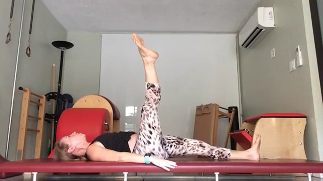Well-rounded Pilates Sequence with Sue Spinelli (41 mins)