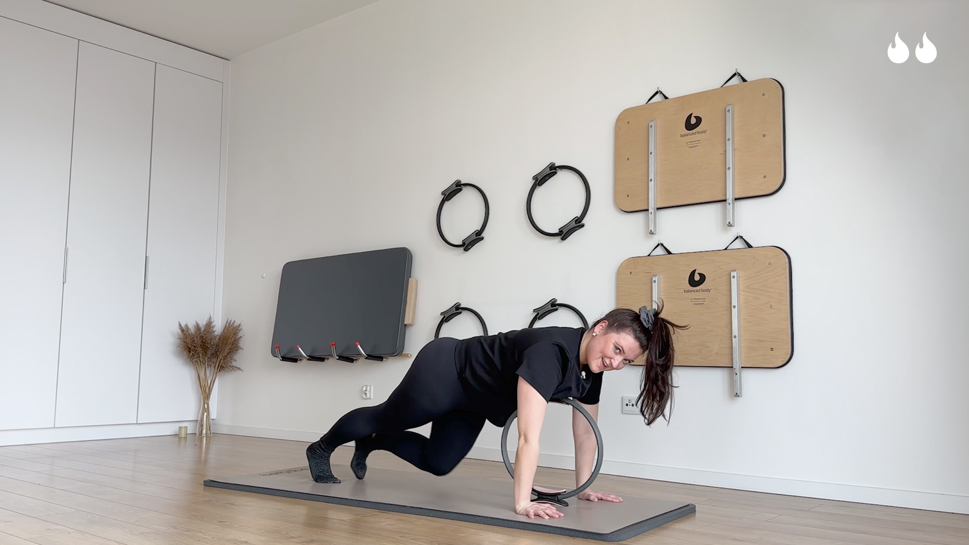 8 min dla brzucha z magic circle – Anna Tytus