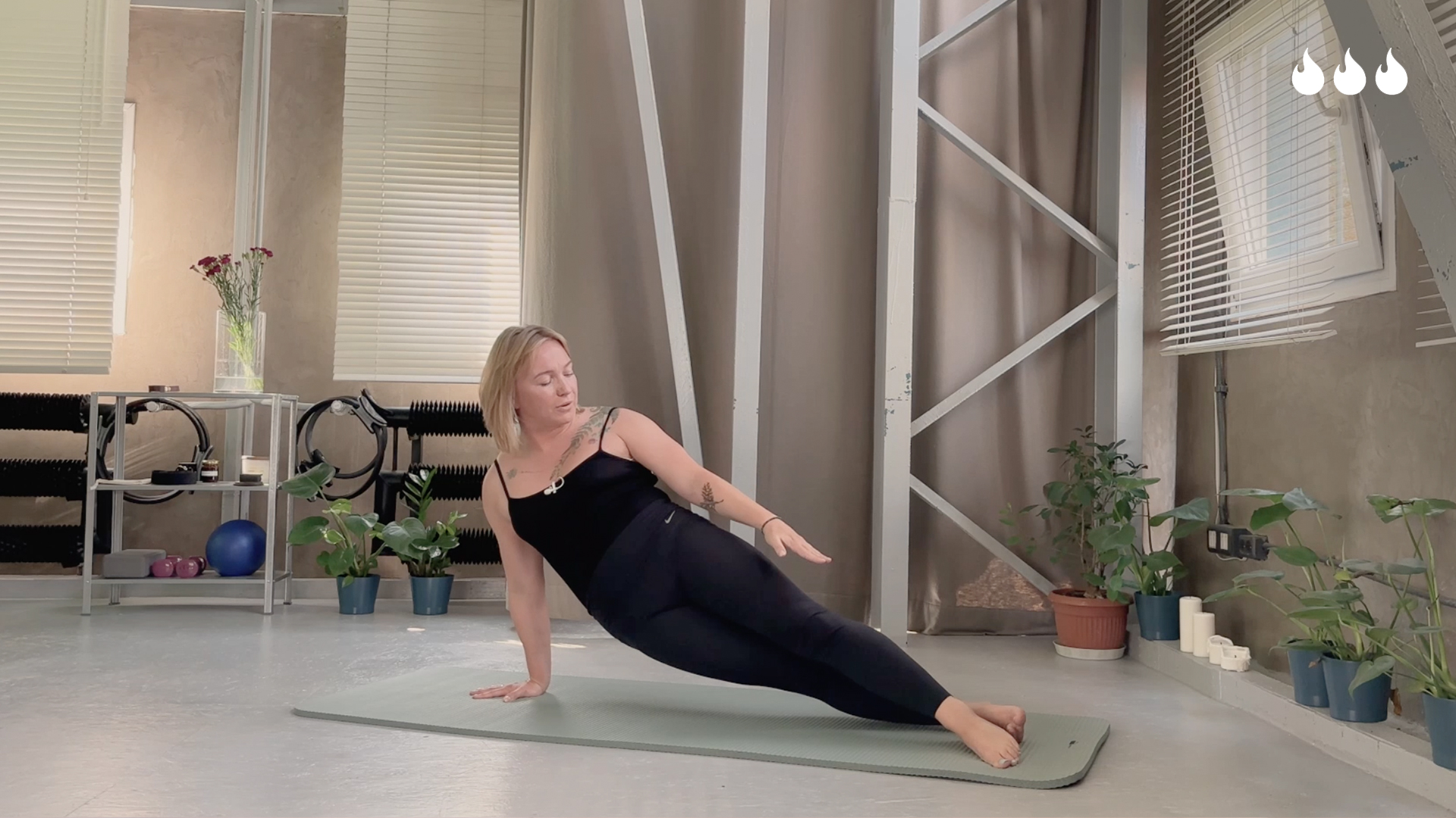 Stay Classy 4 – Agnieszka Finkowska