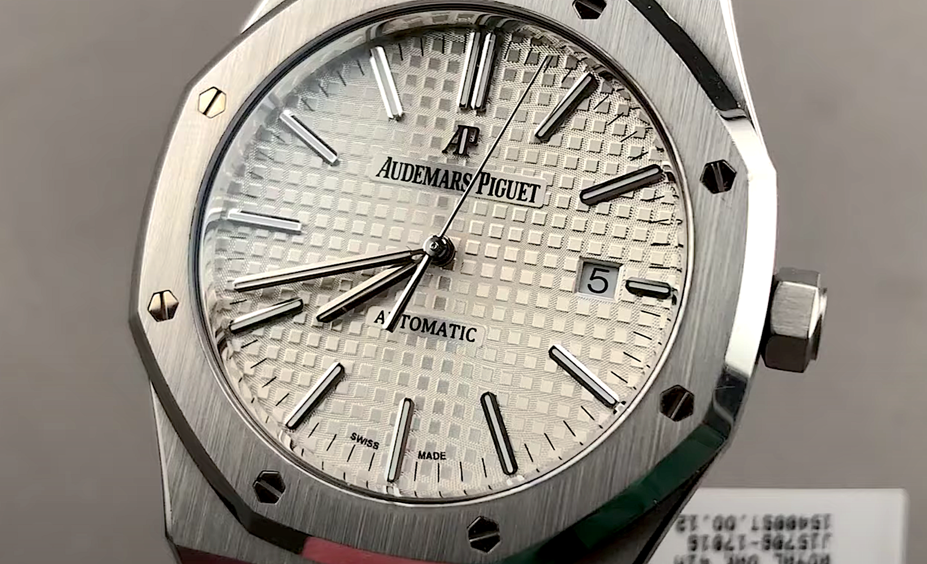 Audemars Piguet Royal Oak 15400ST.OO.1220ST.02
