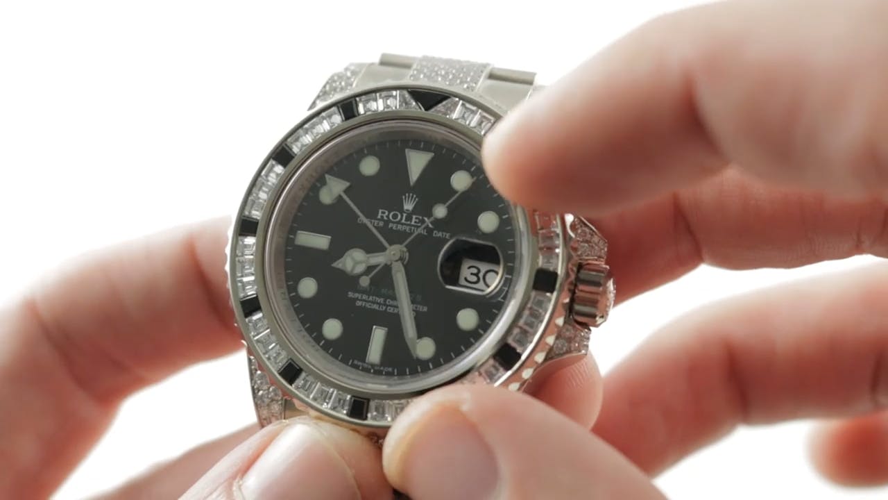 sindsyg ventilator bøf Rolex GMT Master II Black Sapphire & Diamonds 116759Sanr Review - Rolex  Reviews - WatchBox Studios