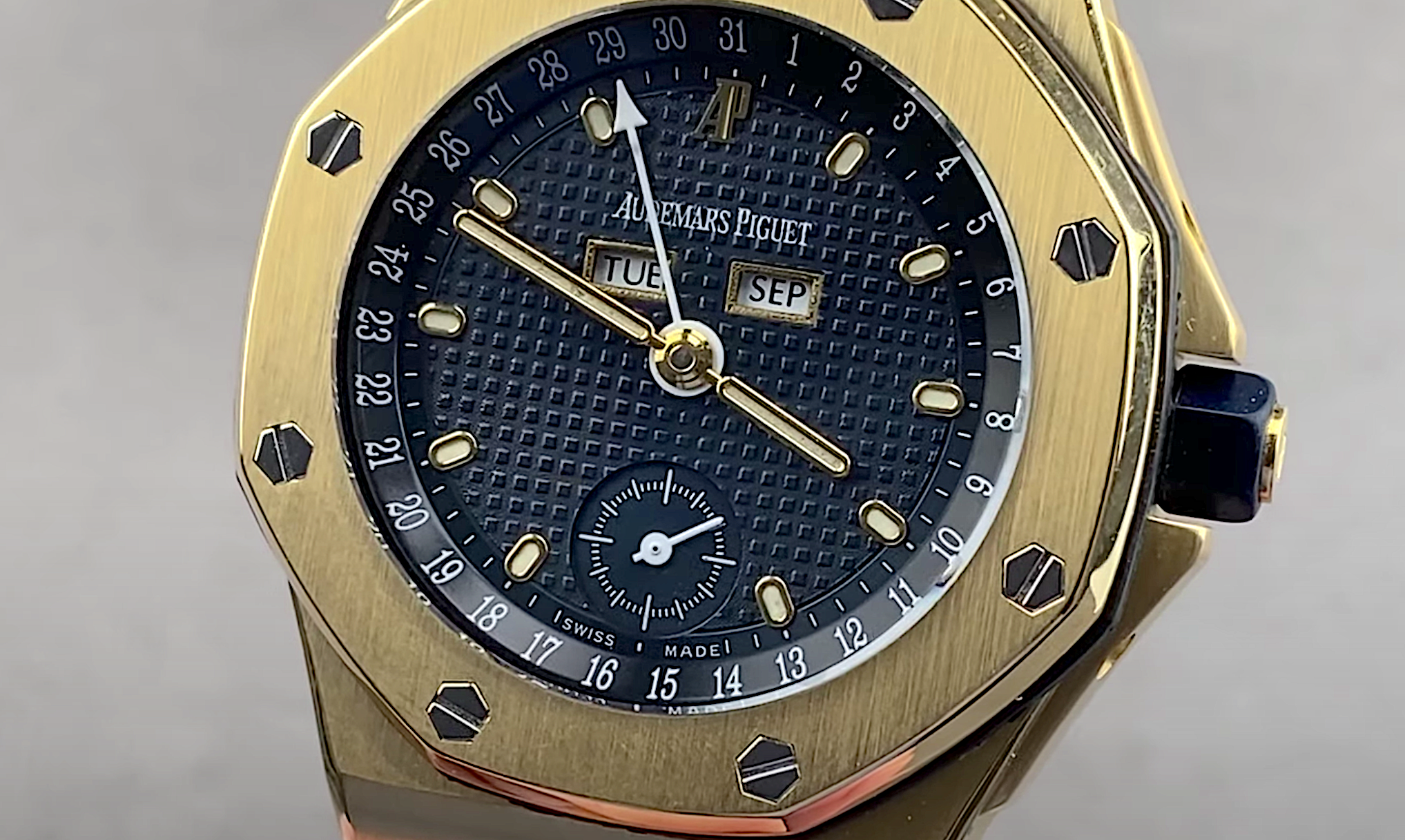 Audemars Piguet Royal Oak OffShore Triple Calendar 25807BA.O.1010BA.01