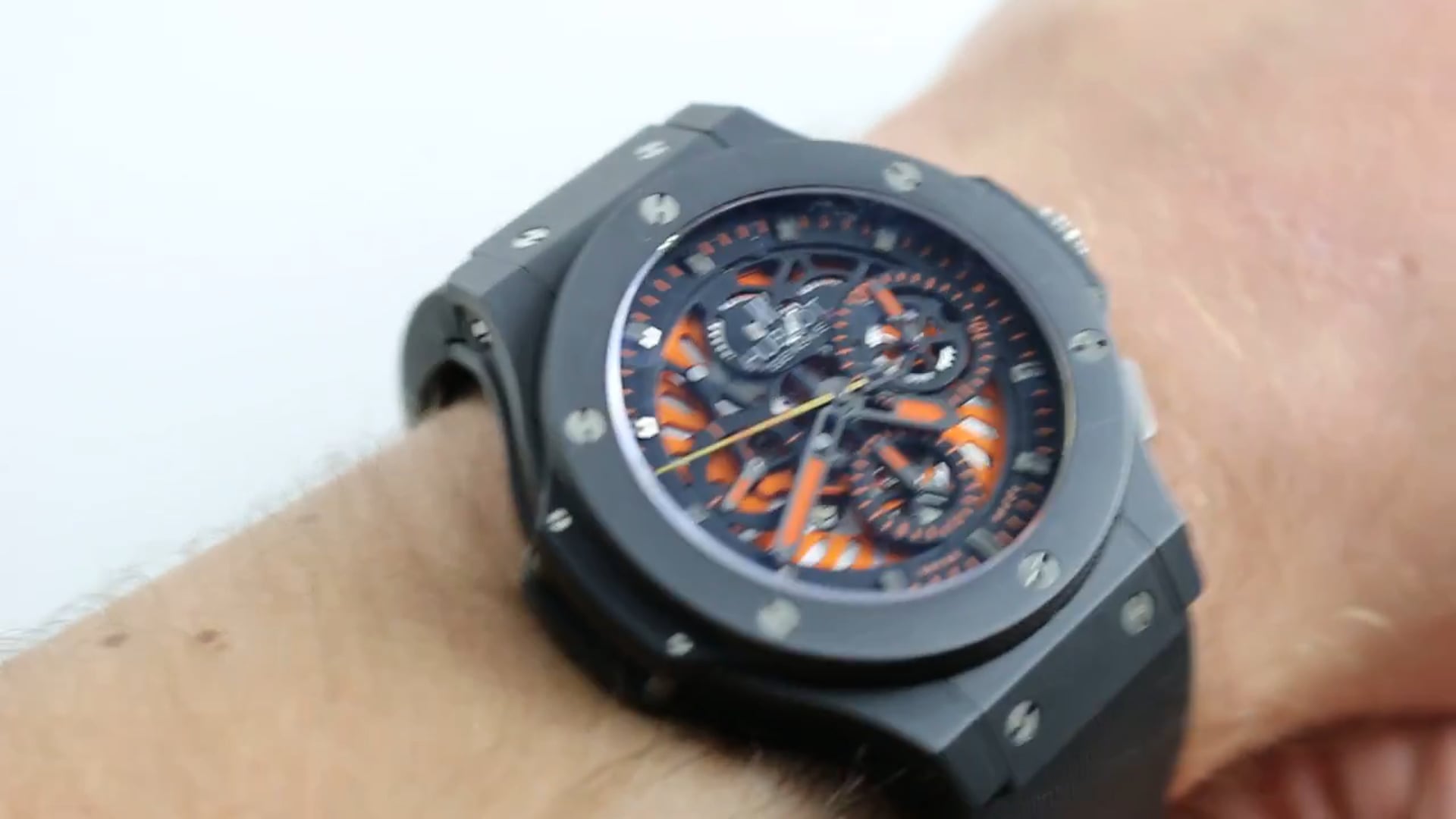 Hublot Big Bang Aero Bang "Orange" Limited Edition Ref. 310.Cm.1110.RX Review