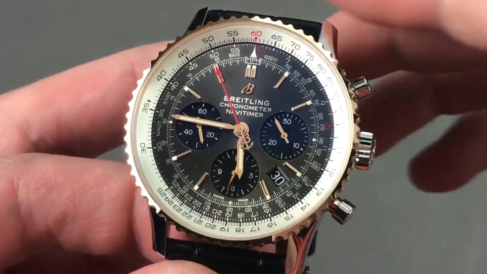 Breitling navitimer b01 outlet review