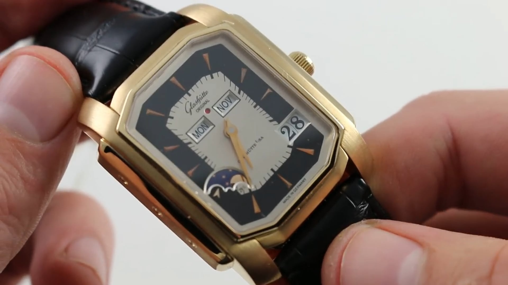 Glashutte Original Senator Karree Perpetual 39-51-01-01-04 Review