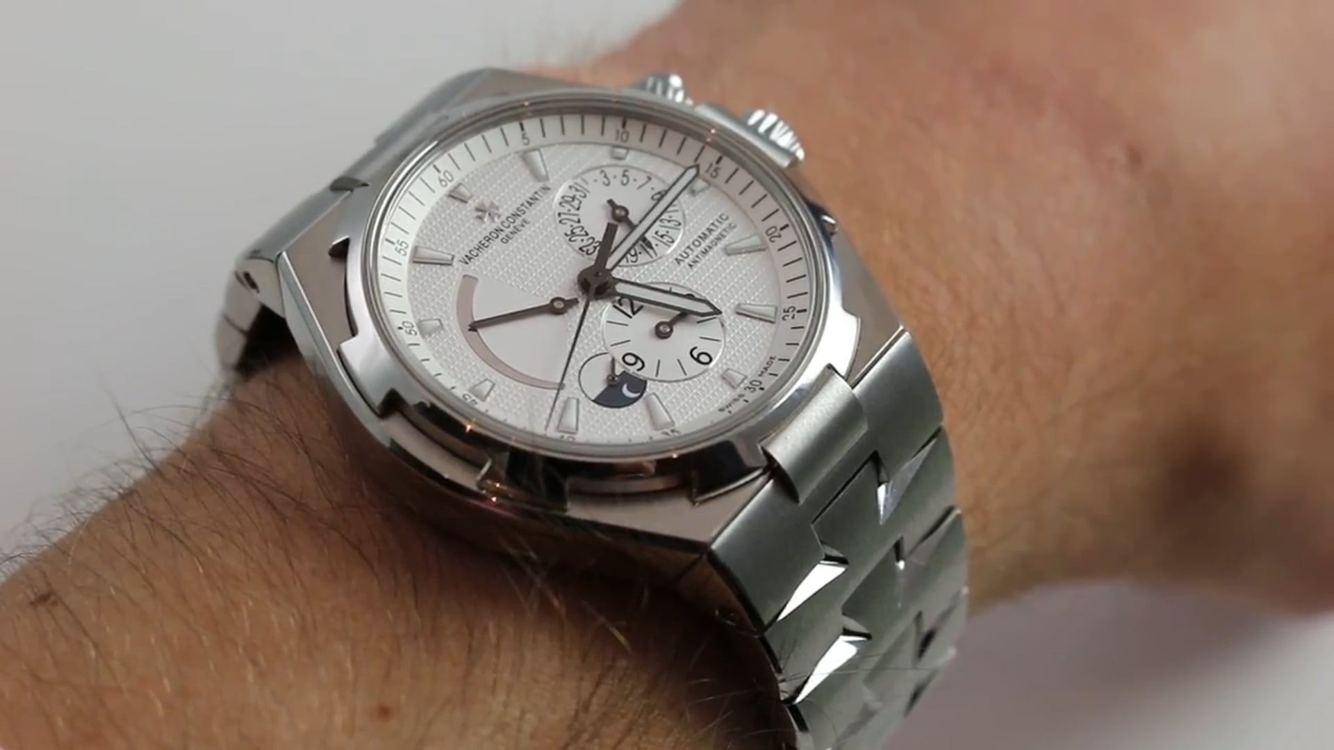 Vacheron Constantin Overseas Dual Time 47450 B01A 9226 Review