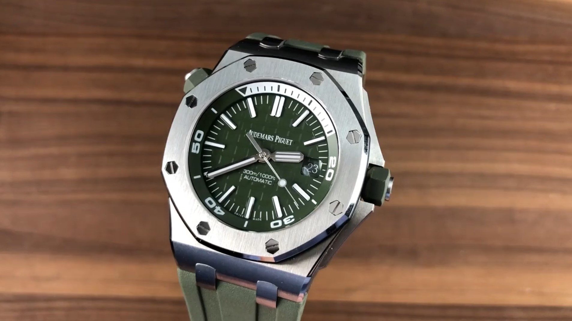 Audemars piguet royal on sale oak offshore green