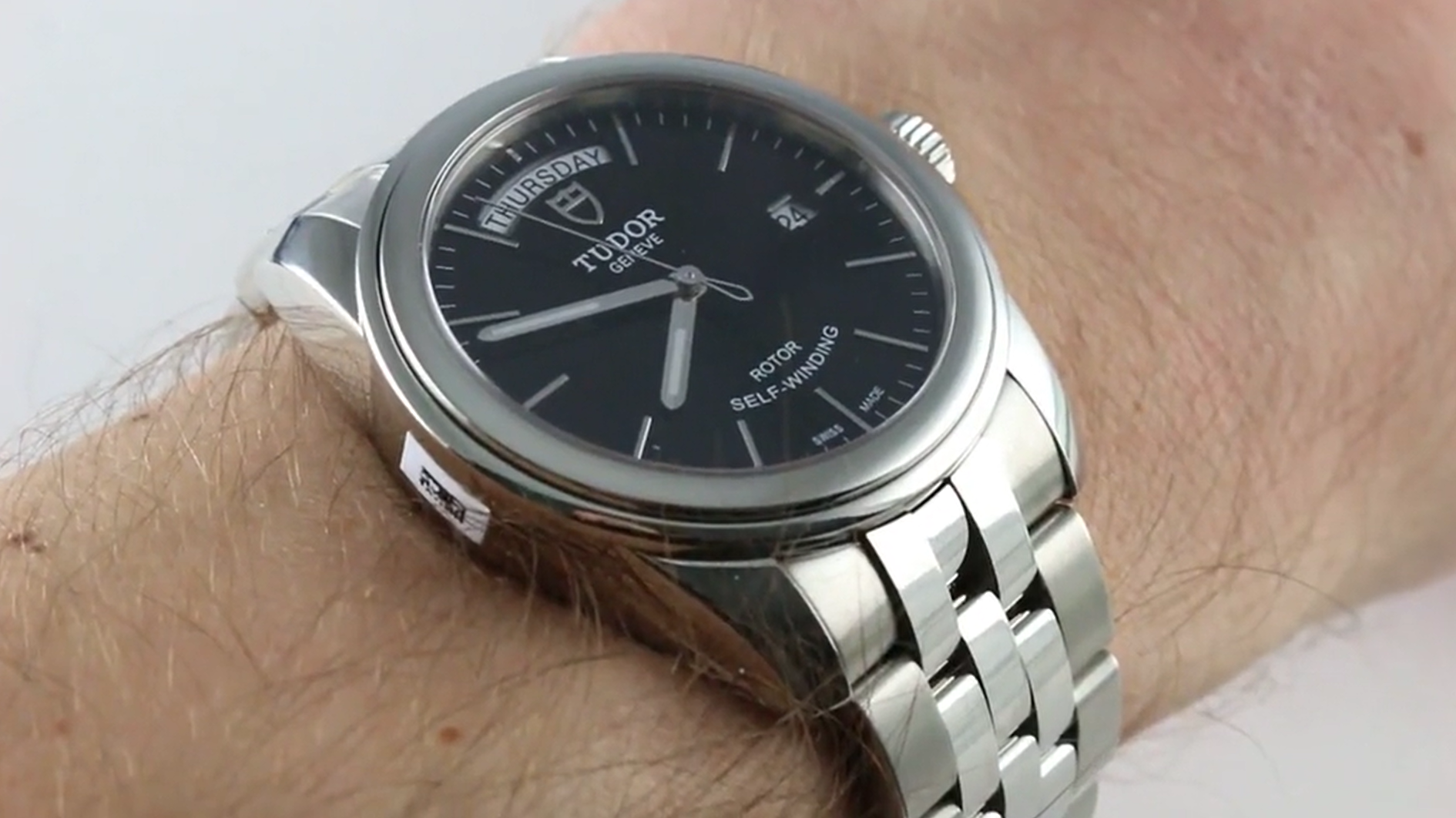 Tudor Glamour Day Date 56000-0008 Review