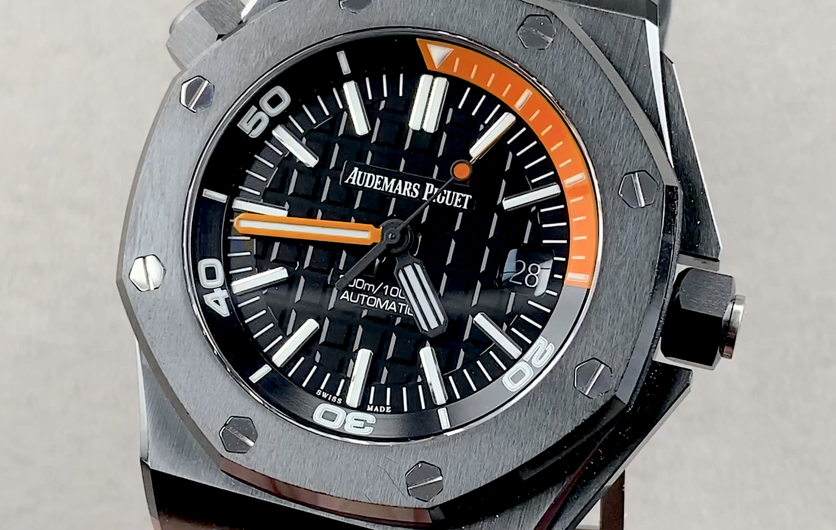 Audemars Piguet Royal Oak Offshore Diver 15707CE.OO.A002CA.01