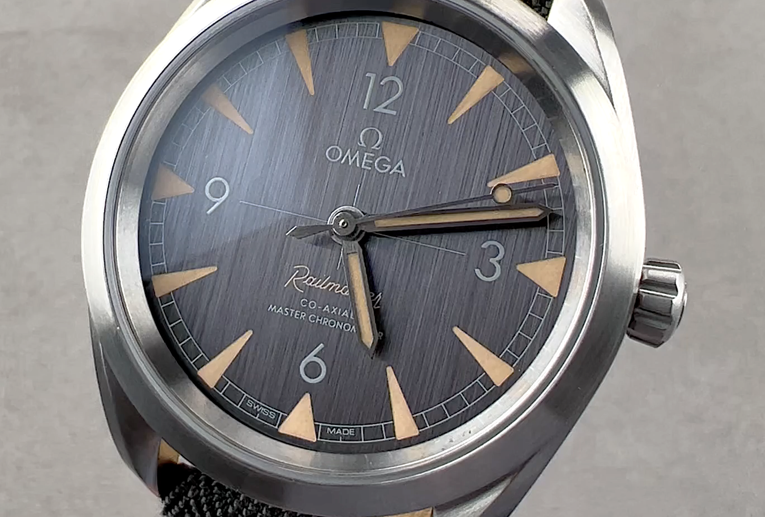 Omega Seamaster Railmaster 220.12.40.20.01.001