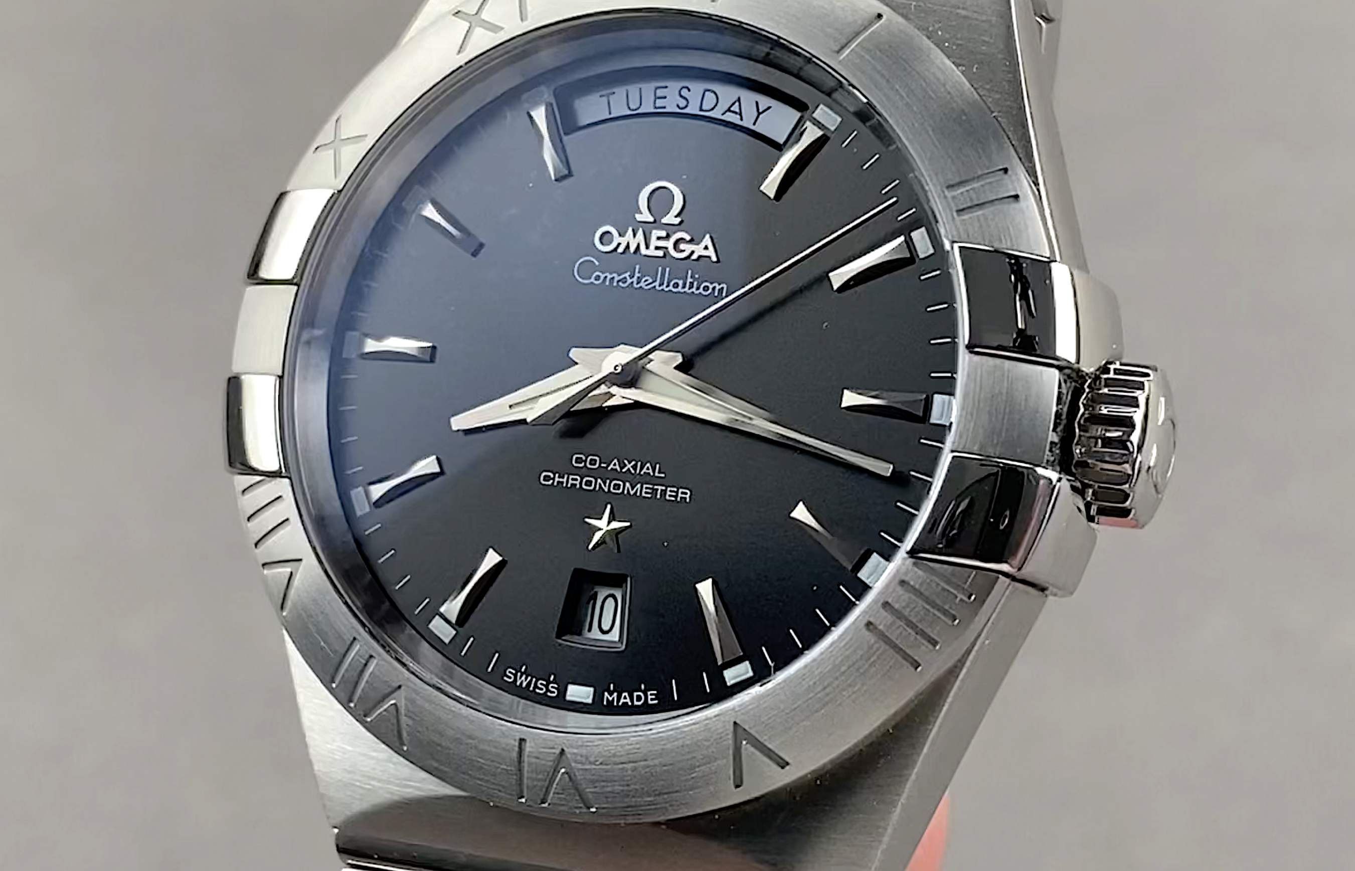 Omega Constellation Day-Date 123.10.38.22.01.001