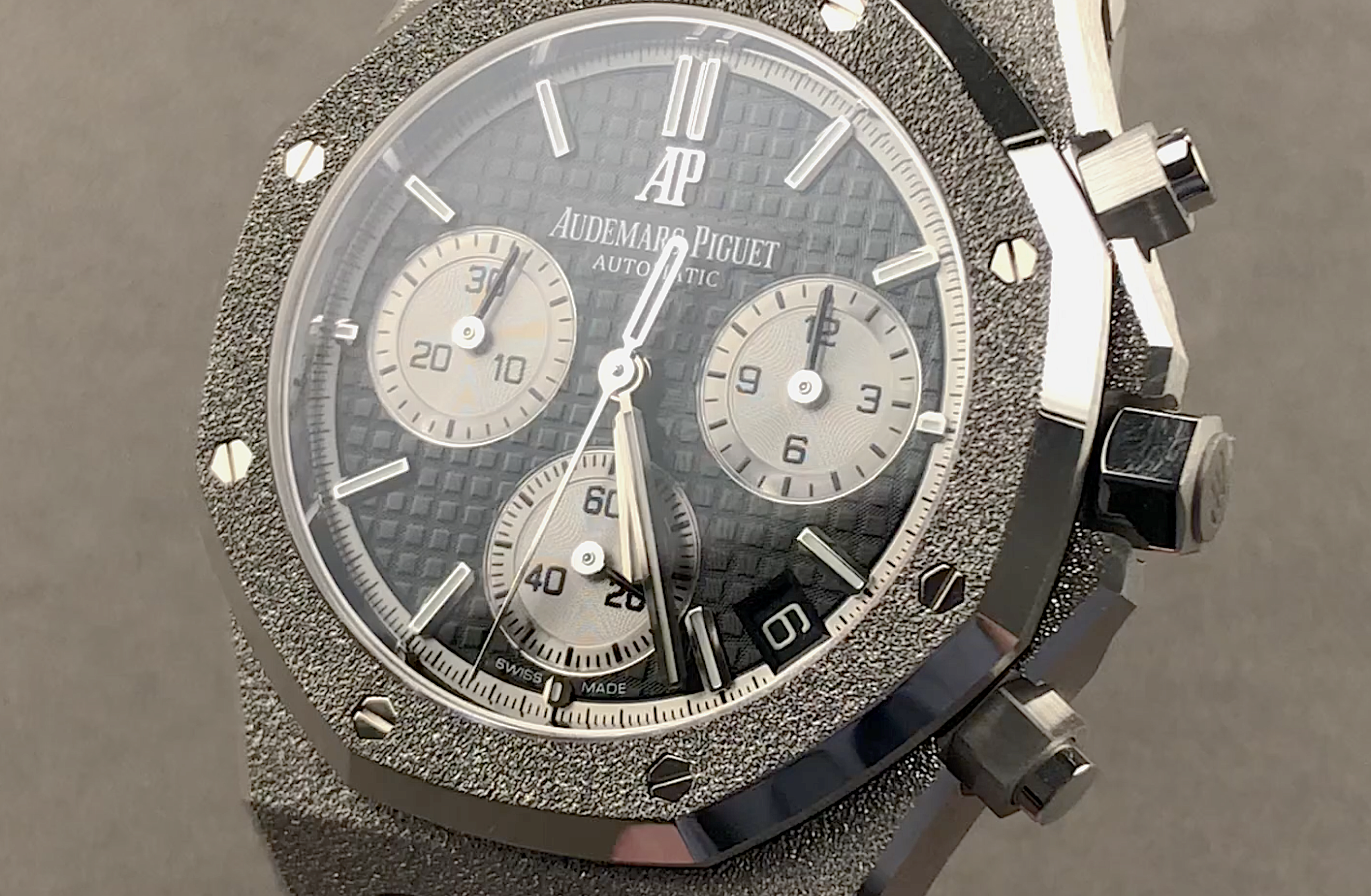 Audemars Piguet Royal Oak Chronograph Frosted Gold 26239BC.GG.1224BC.02