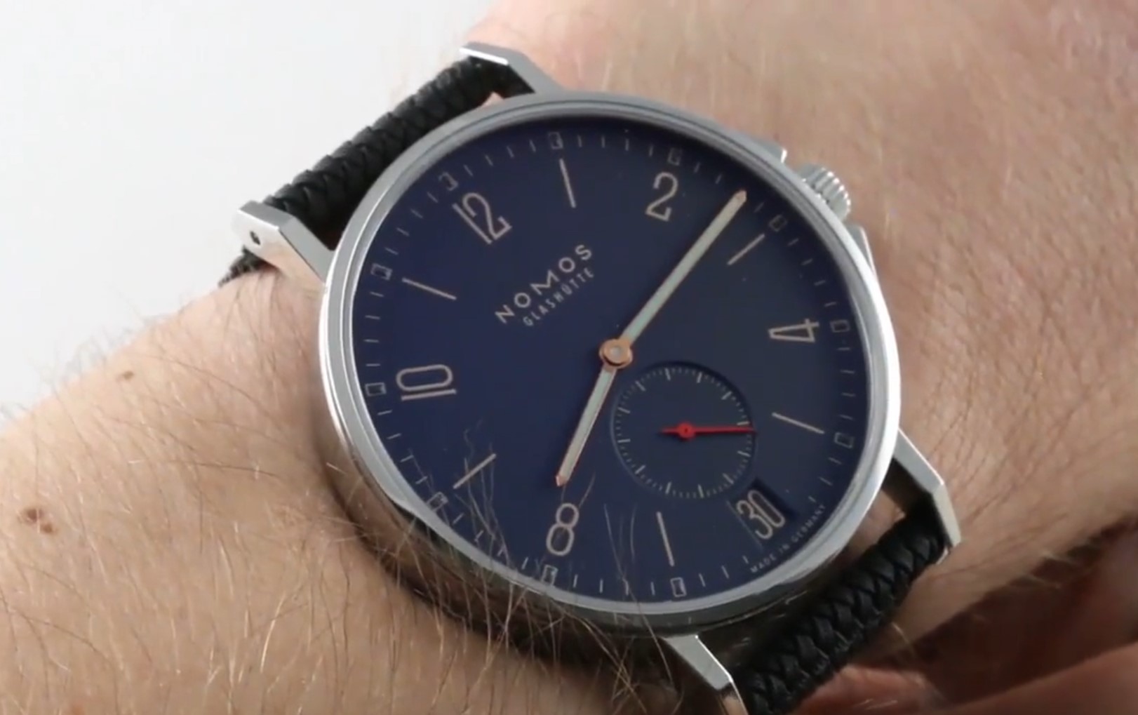 Nomos Glashutte Autobahn Neomatik 41 Date 1301 Review Nomos