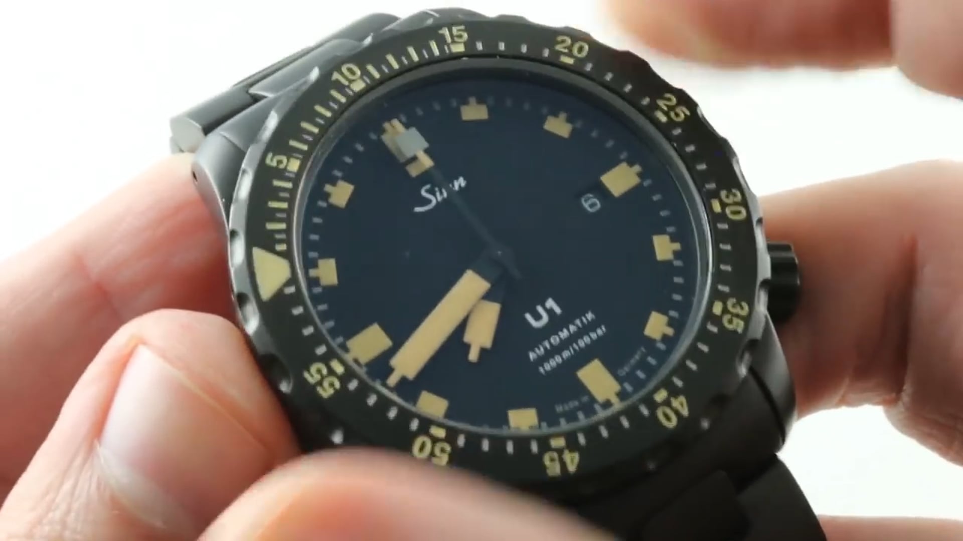 Sinn Diving Watch U1 S E U Boat Steel Tegiment Hard Black (U1 S E) Review