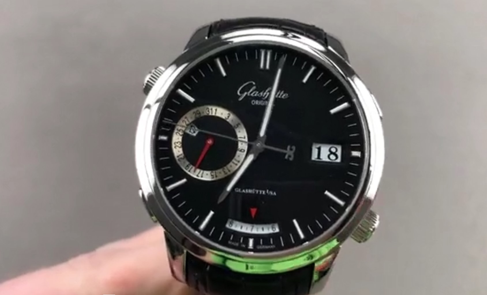 Glashutte Original Senator Diary Alarm Watch 100-13-02-02-04 Review