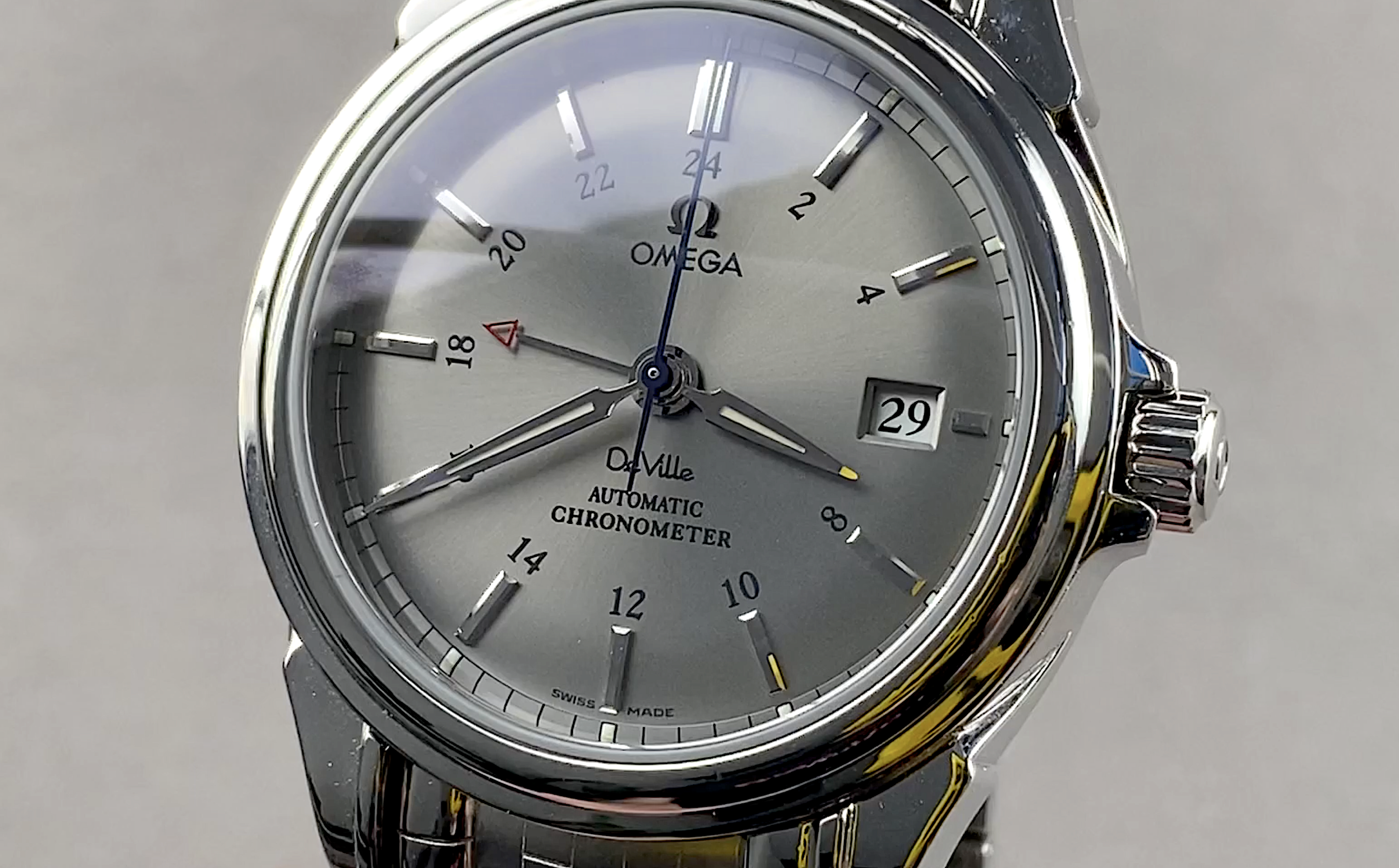 Omega De Ville GMT 4533.40.00