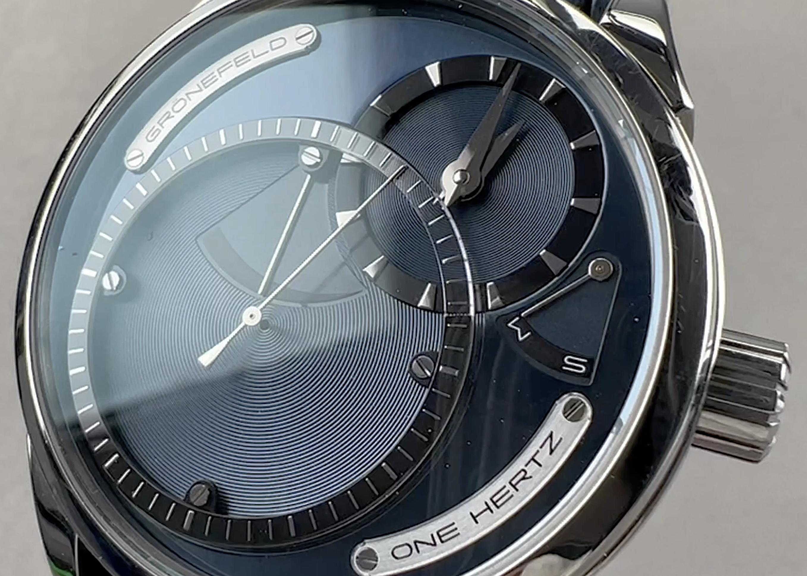 Gronefeld One Hertz Classic Limited Edition