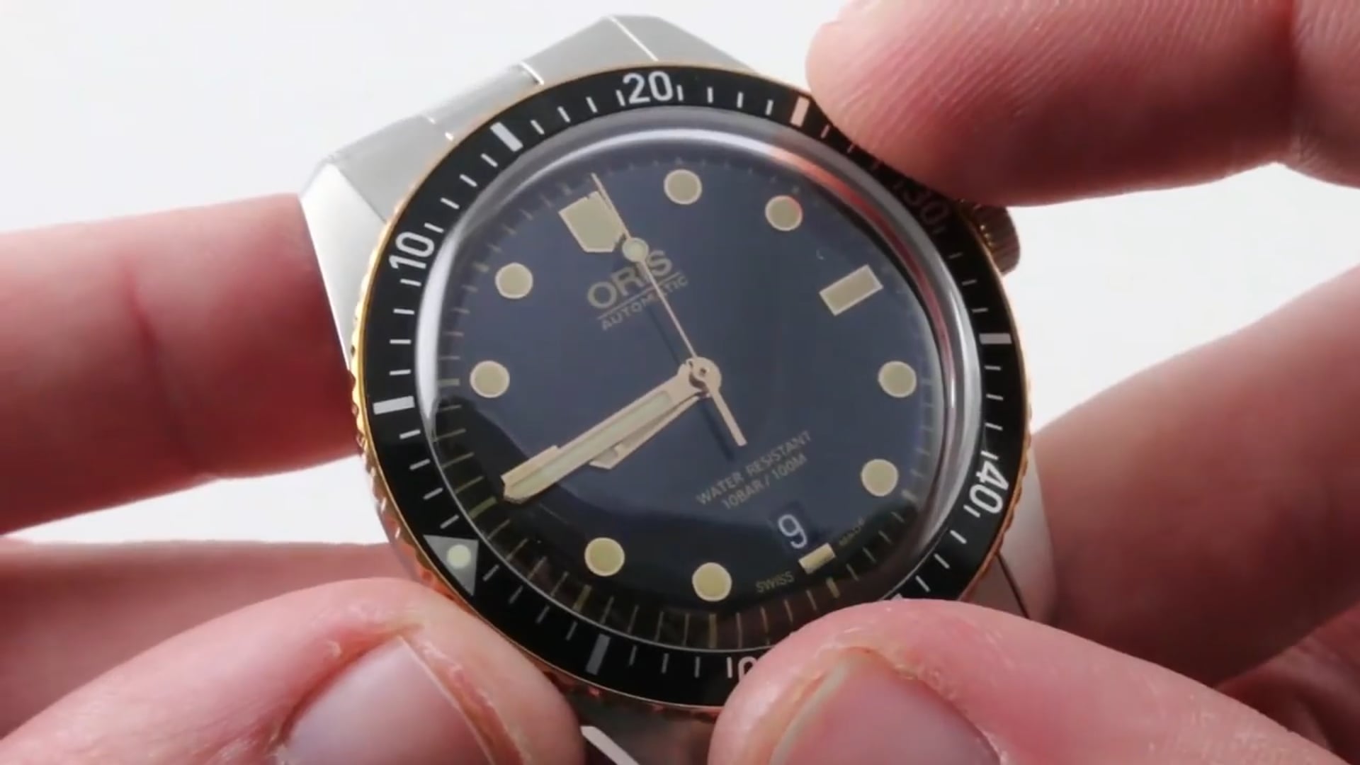 Oris Reviews Watchbox Studios