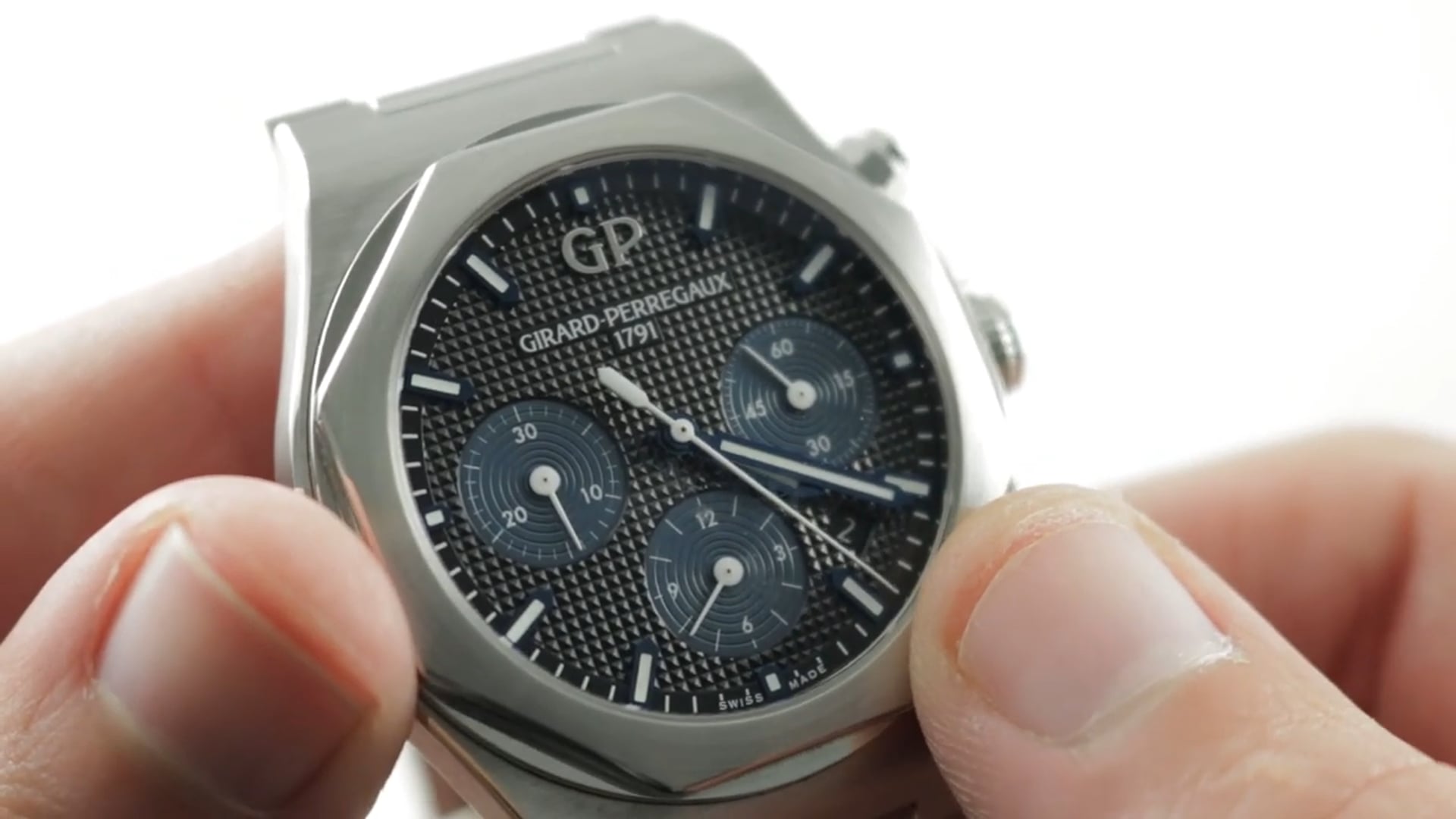 Girard Perregaux Laureato Chronograph 81020 11 631 11A Girard Perregaux Review