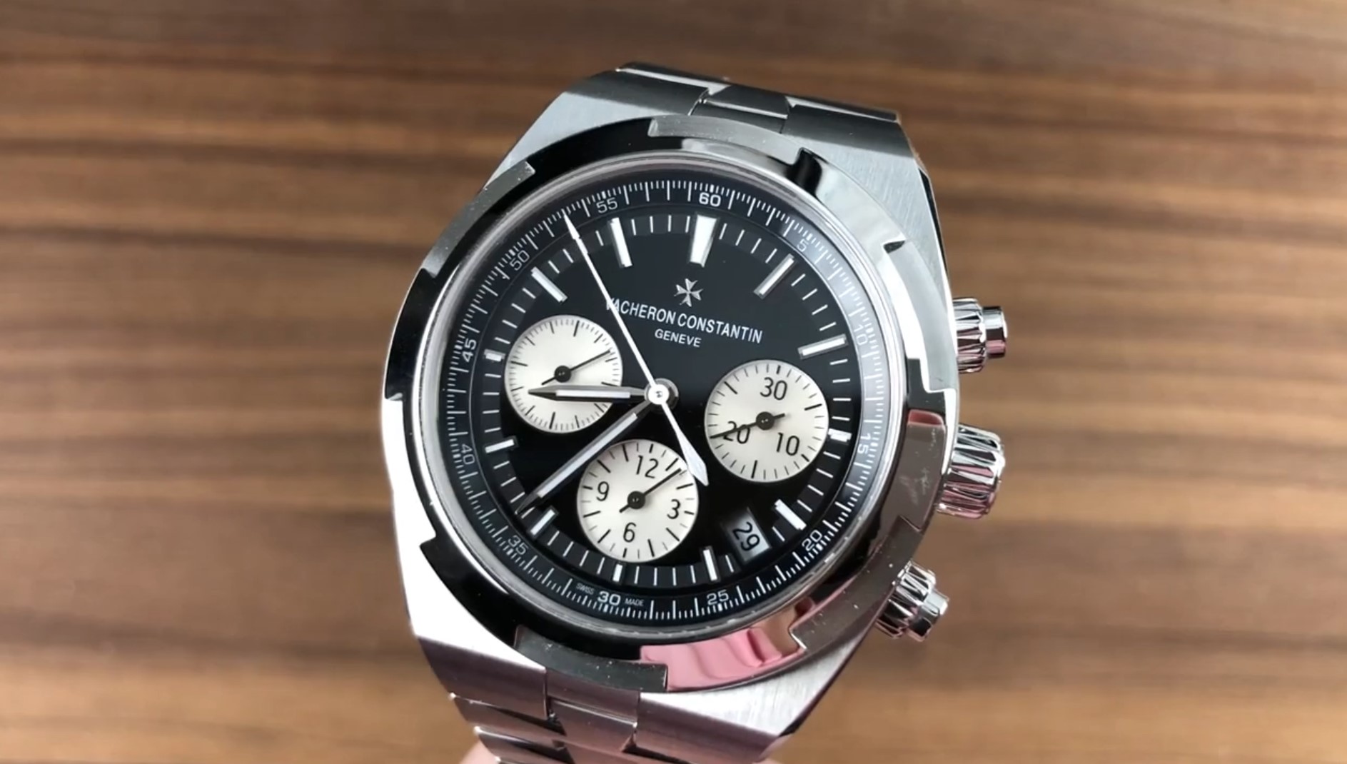 Vacheron constantin outlet overseas chronograph review