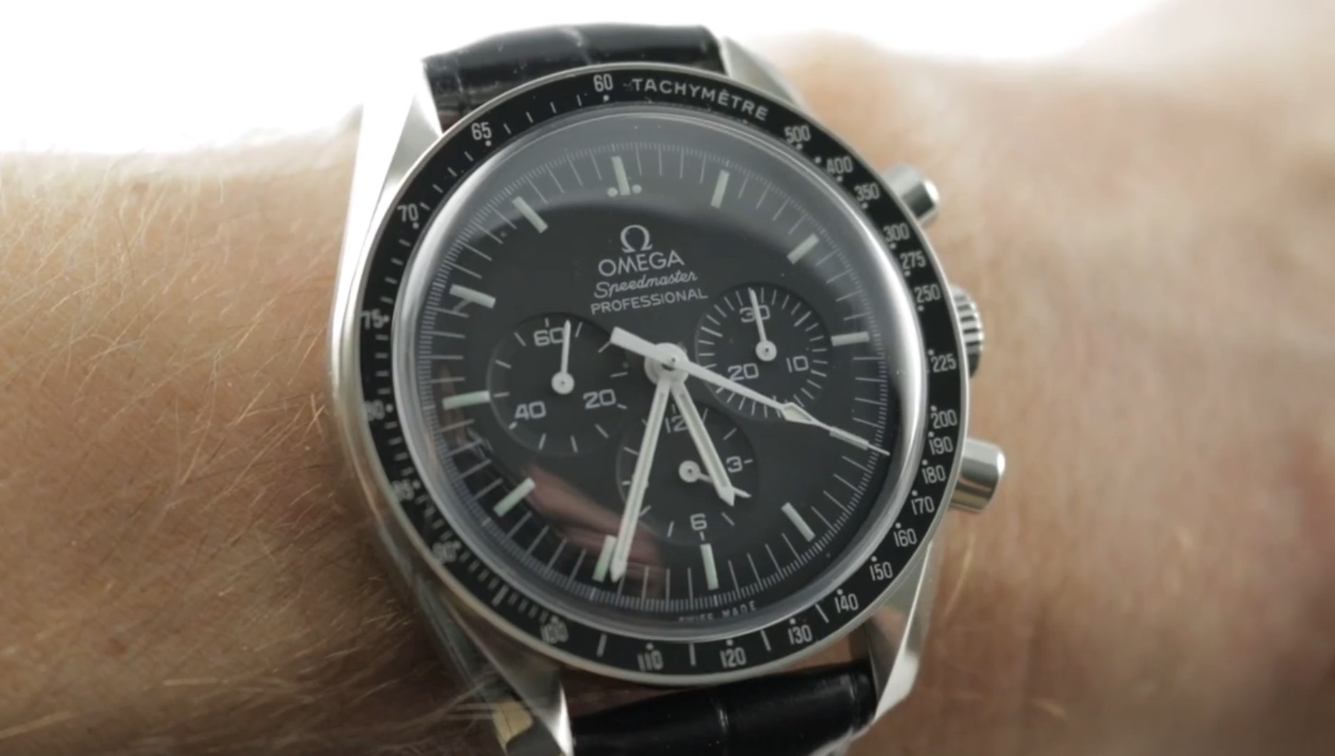 Omega Speedmaster Professional Moonwatch Chronograph 311.33.42.30.01.001 Review