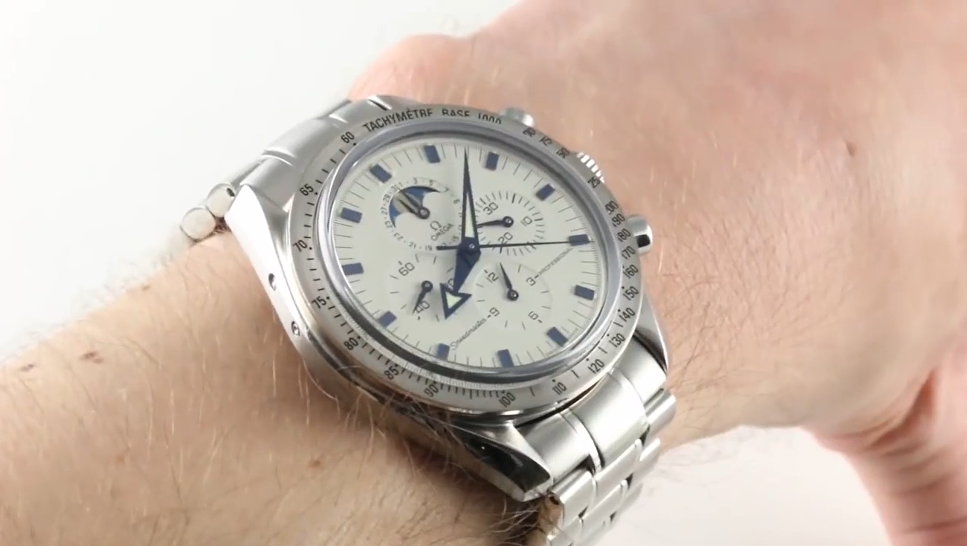 Omega Speedmaster Professional Moon Phase 3575.20.00 Review