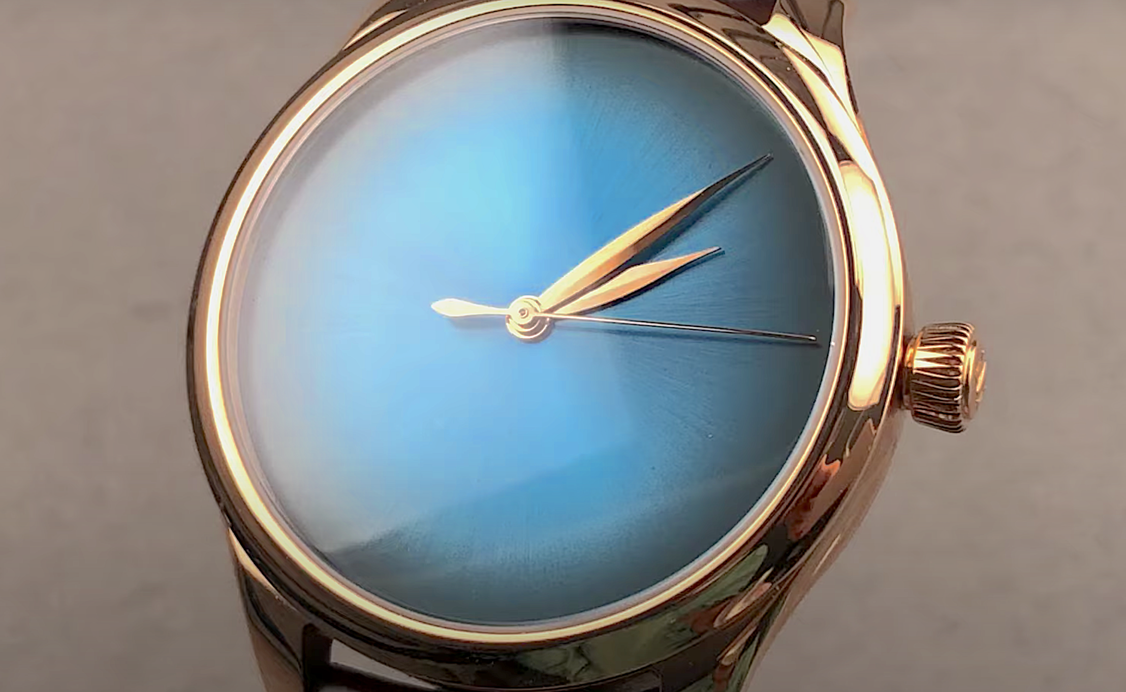 H. Moser & Cie Endeavour Centre Seconds 1200-0409 Review