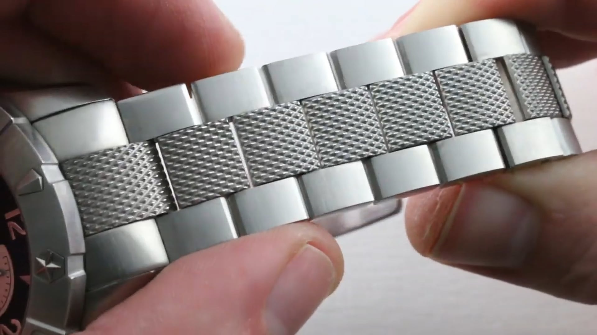 Zenith (Elite) Defy Classic Reserve De Marche Dive Watch (03.0516.685 21.M516)