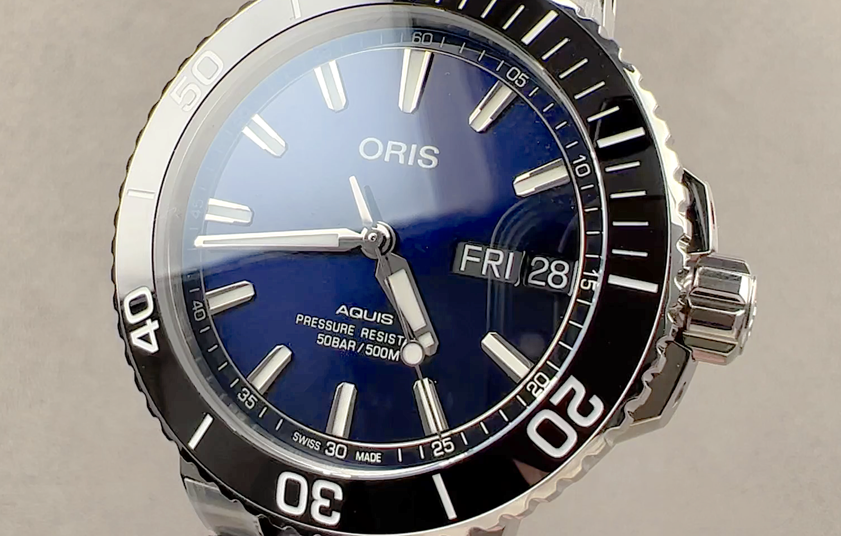 Oris Aquis Big Day-Date 01 752 7733 4135-07 4 24 65EB