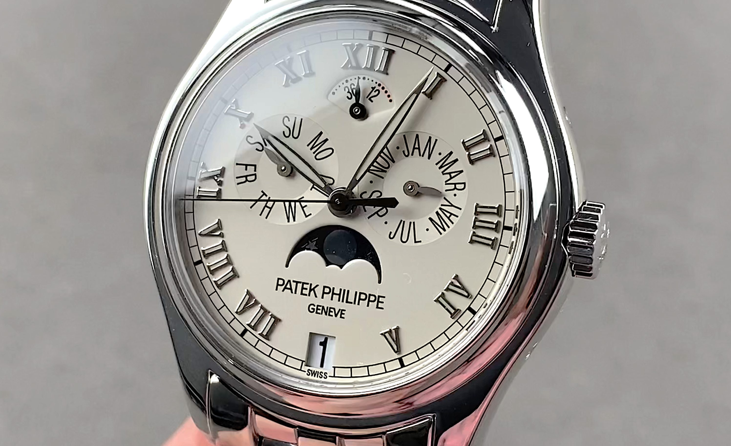 Patek Philippe Complications Annual Calendar Moon Phases 5036/1G-017