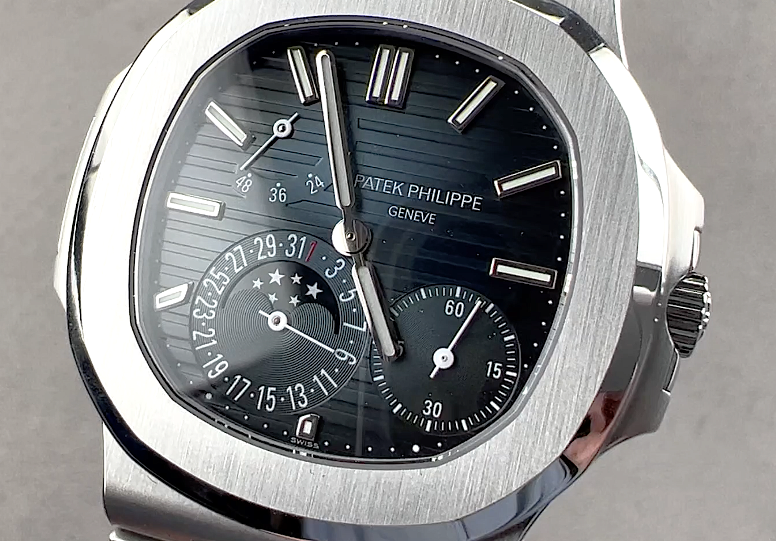 Patek Philippe Nautilus Moonphase 5712/1A-001