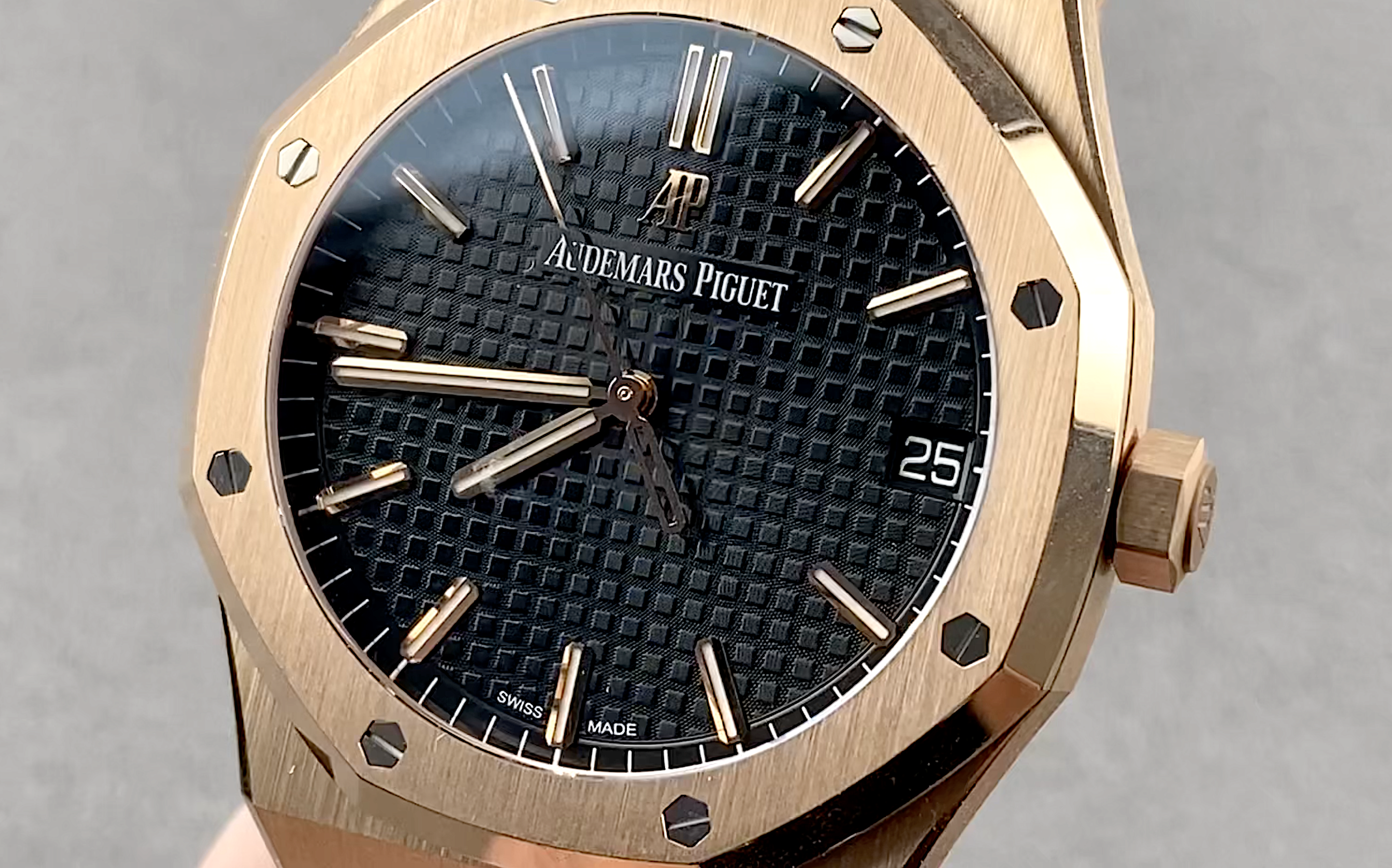 Audemars Piguet Royal Oak 15500OR.OO.1220OR.01