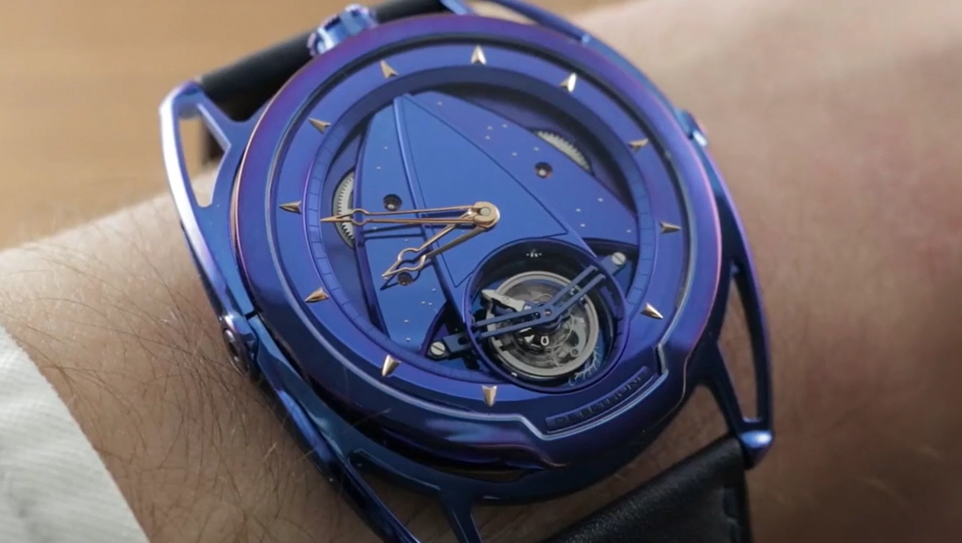 De Bethune DB28T "Kind Of Blue" Tourbillon (DB28TBRBN/S) Review
