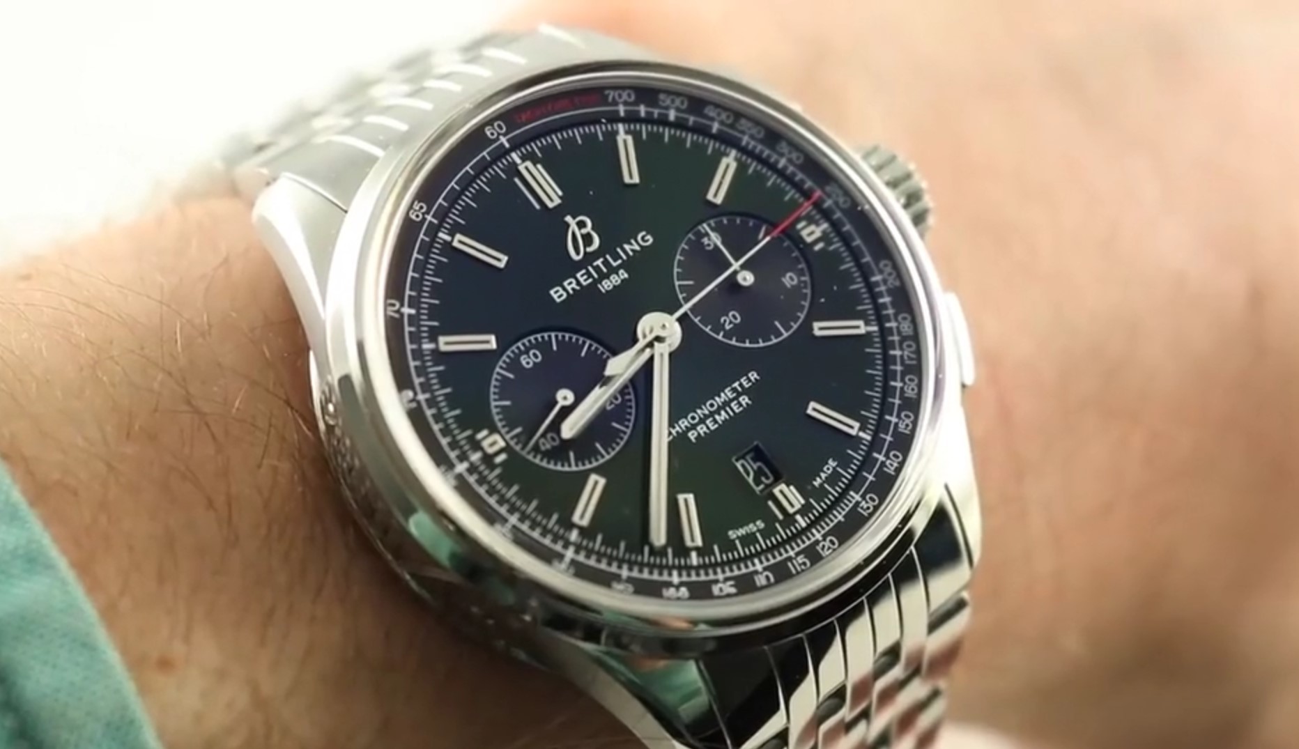 Breitling Premier British Racing Green Bentley B01 Chronograph AB0118A11L1A1