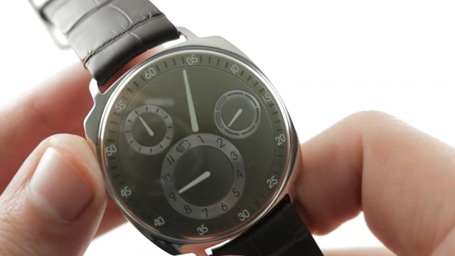 Ressence Type 1.3 Squared Champagne Dial Type 1.32Ch Ressence Watch Review