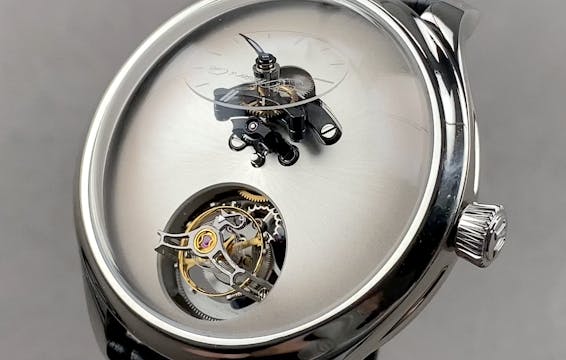 H. Moser & Cie x MB&F Endeavour Cylin...