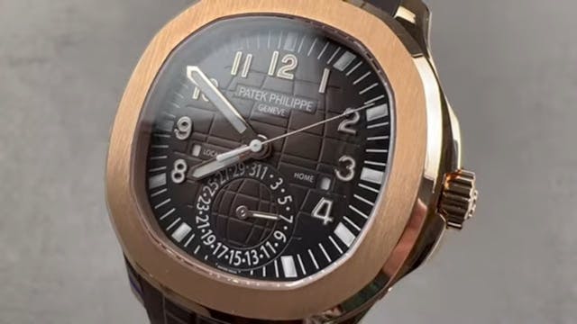 Patek Philippe Aquanaut Travel Time 5...