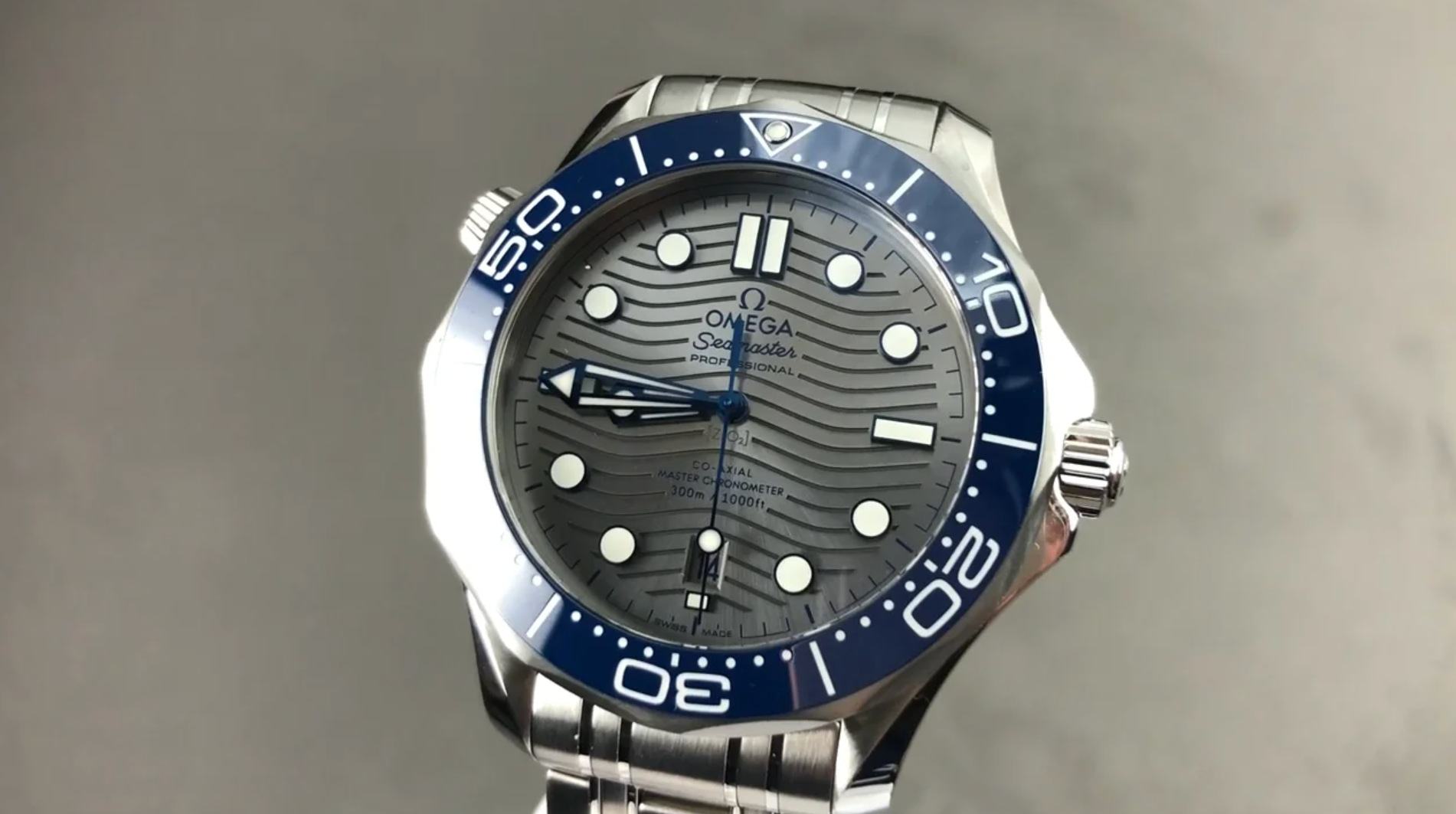 Omega Seamaster Diver 300M (2018 Chrome Dial) 210.30.42.20.06.001 Review